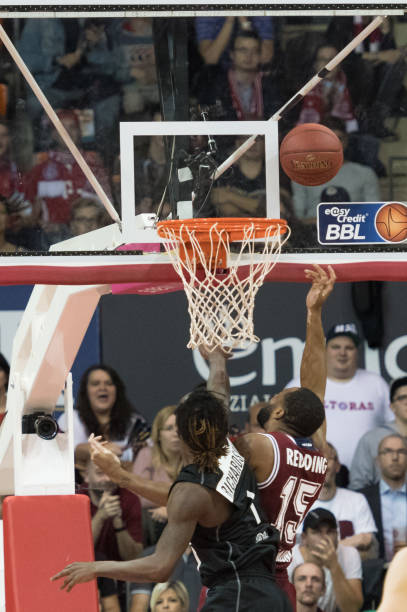 勇士始终以 勇士始终以